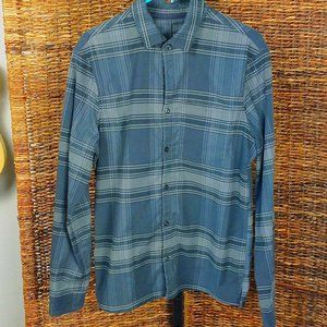 Lululemon Masons Peak Button Flannel Shirt Men's XL Black Gray Plaid